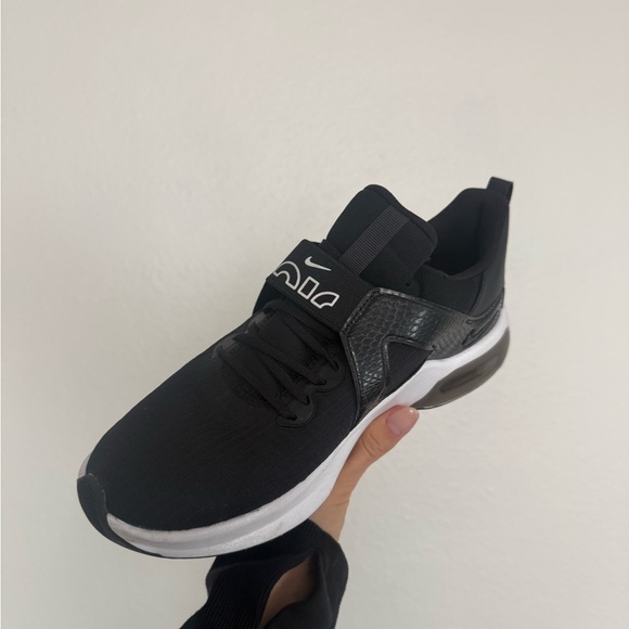 New Nike Air Bella Size 8 - Picture 4 of 5